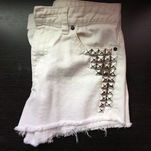 High rise cheeky shorts 🖤